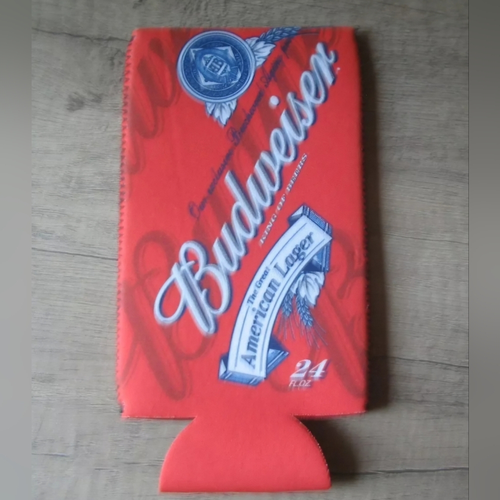 Like New Vintage Budweiser Beer Can Koozie to insulate a 24 fl oz beverage can.